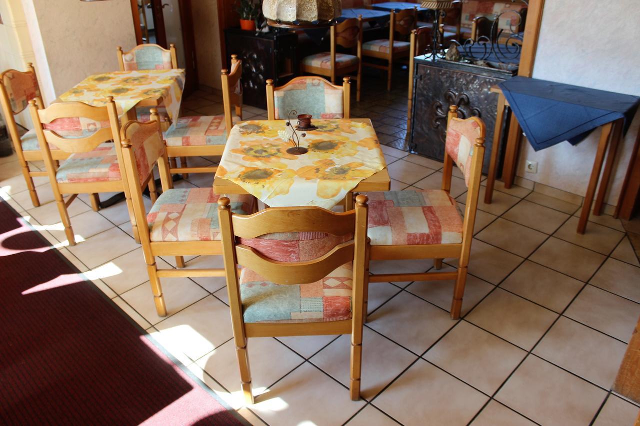 Hotel Heuberger Hof, Wehingen Экстерьер фото