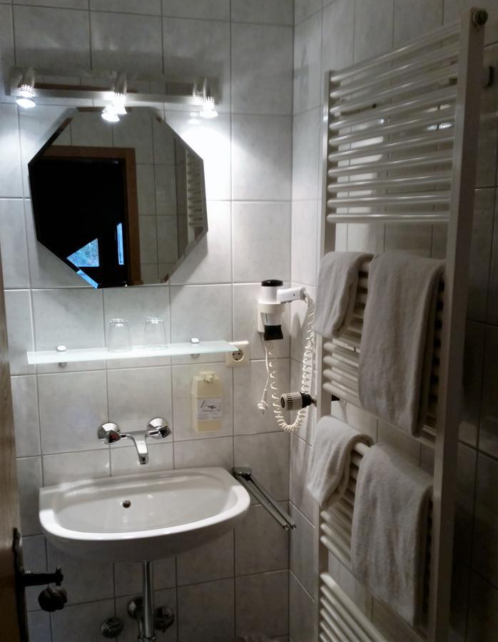 Hotel Heuberger Hof, Wehingen Экстерьер фото