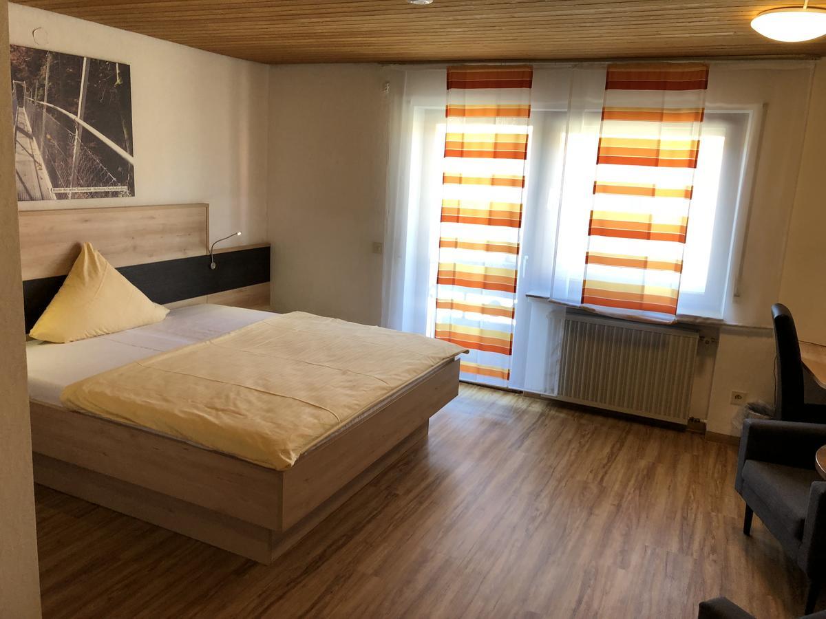 Hotel Heuberger Hof, Wehingen Экстерьер фото
