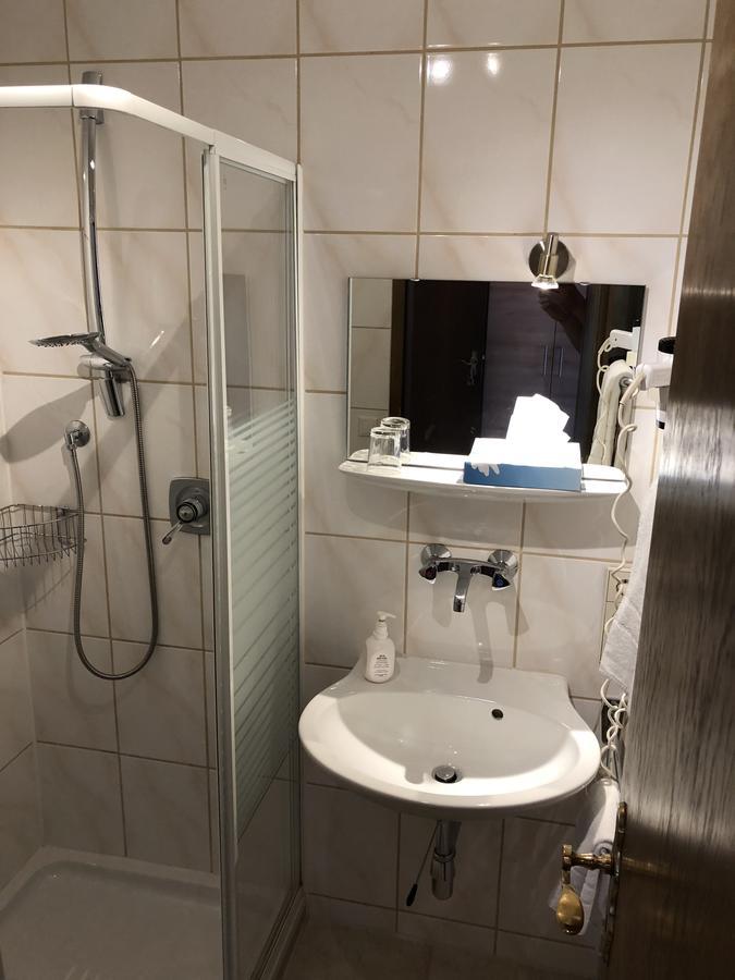 Hotel Heuberger Hof, Wehingen Экстерьер фото